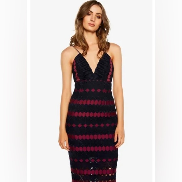 BARDOT Navy Burgundy Diamond Lace Embroidered V-Neck Sheath Dress 8 - Picture 2 of 11